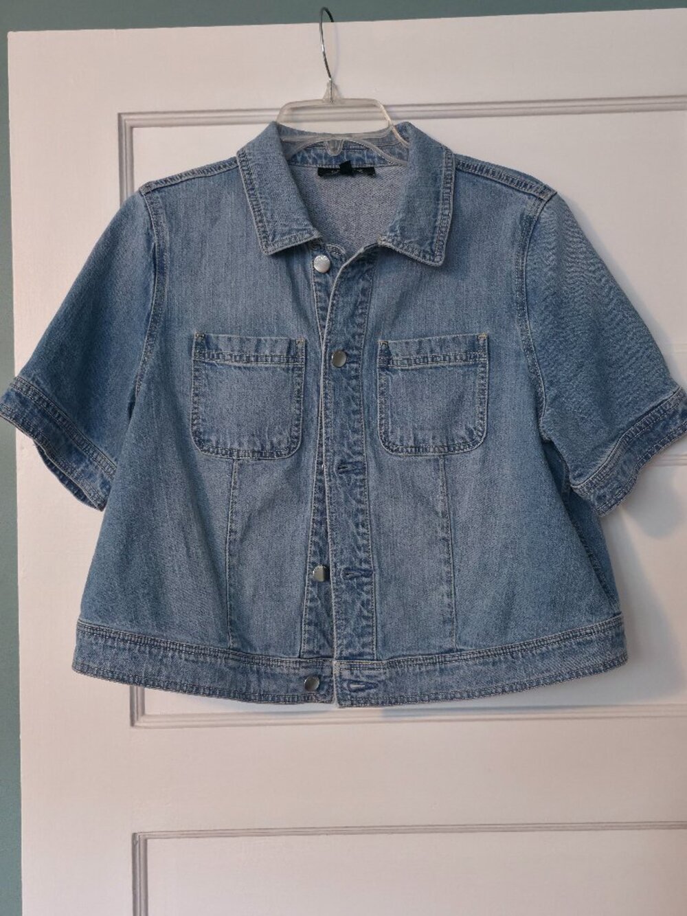 Talbots Short Sleeve Jean Jacket in Sky Wash - Picture 2 of 3